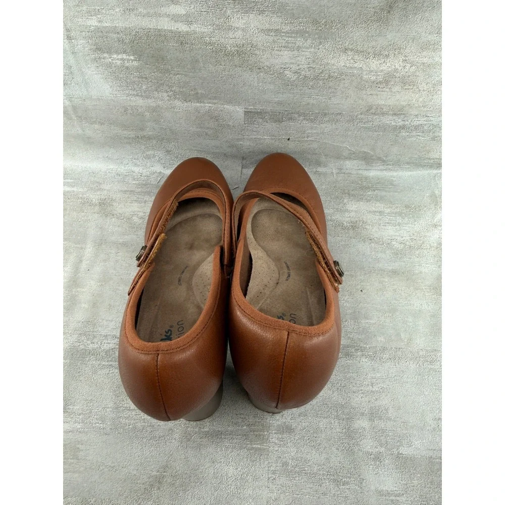 Clarks Collection Brown Leather Mary Jane Pumps Block Heel Women Sz 7.5M